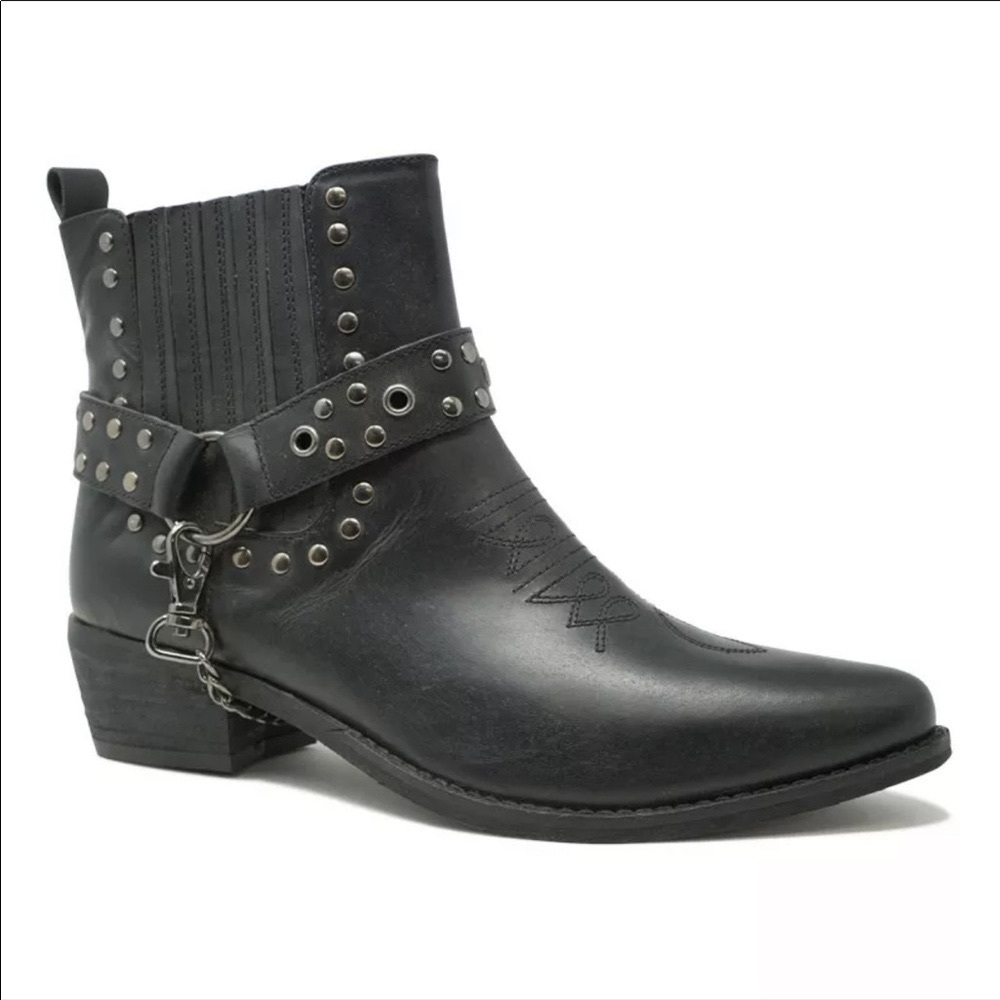 YRU LASSO BOOTS BLACK   1 3/4 inch heel   Brand New